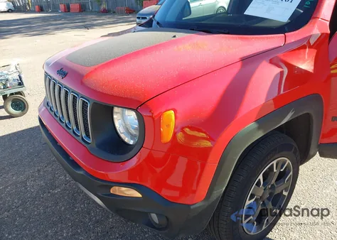 2023 Jeep Renegade Upland 4X4 z USA, uszkodzony, nr VIN ZACNJDB12PPP64837